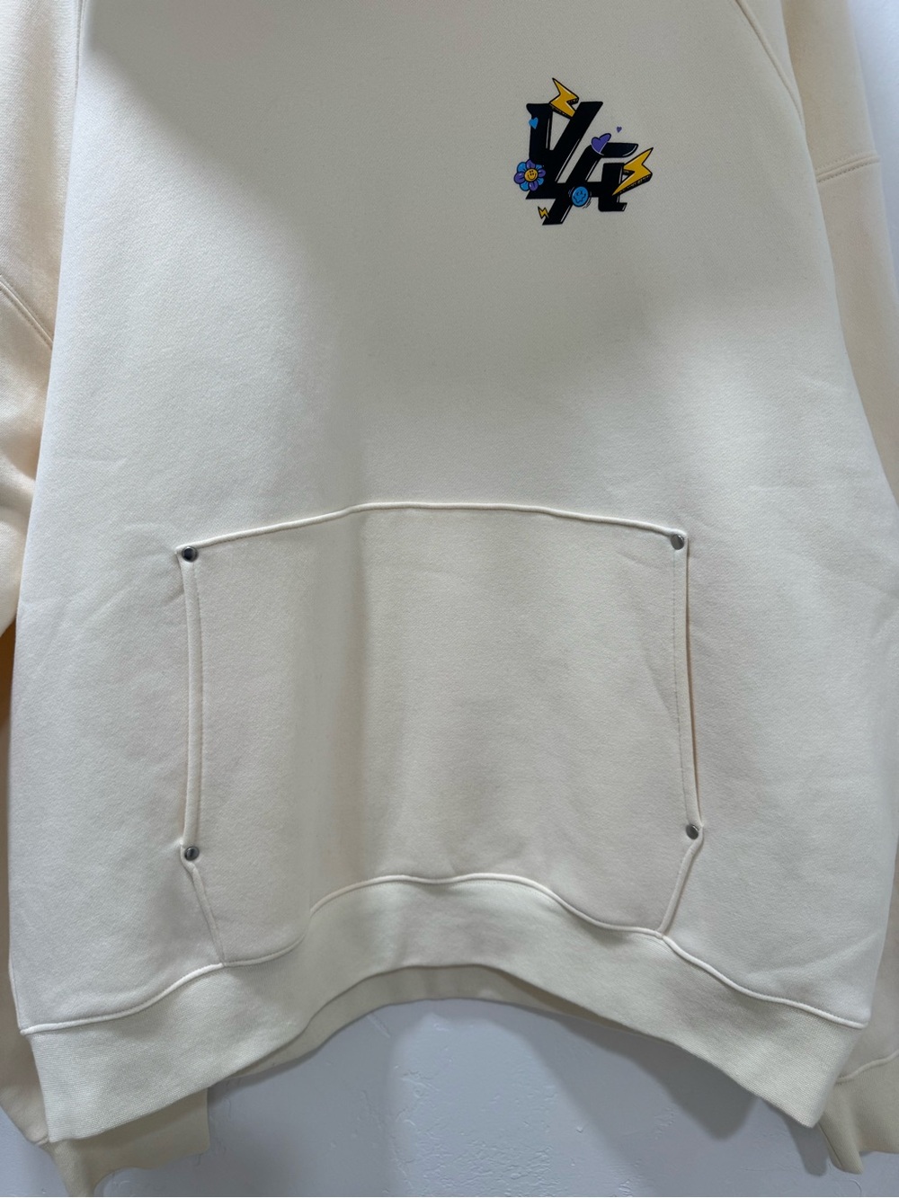 LIKE NEW YoungLA 560 Trippy Logo Hoodie Size XL Streetwear Graphic Gym - Picture 4 of 12